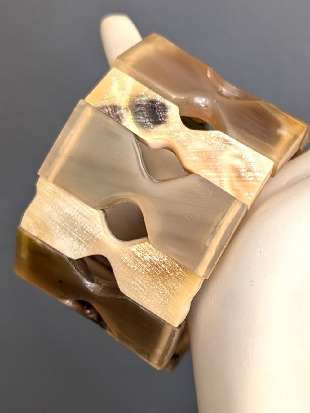 Carved horn stretch bracelet-natural tones